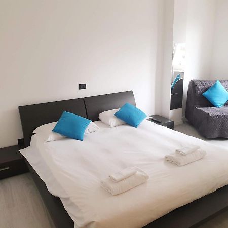 אודינה J&M House -Fronte Ospedale- Incluso Netflix E Disney Plus מראה חיצוני תמונה